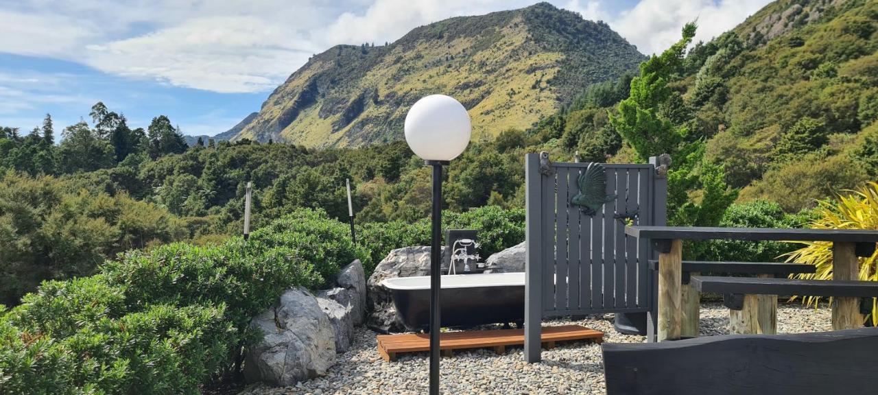 Rocky Ridge Cottage ทาคาคา ภายนอก รูปภาพ