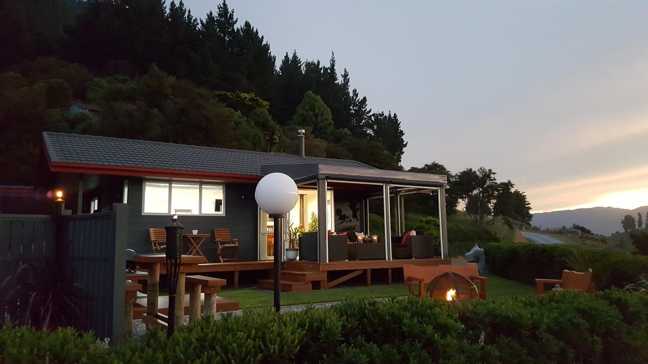 Rocky Ridge Cottage ทาคาคา ภายนอก รูปภาพ