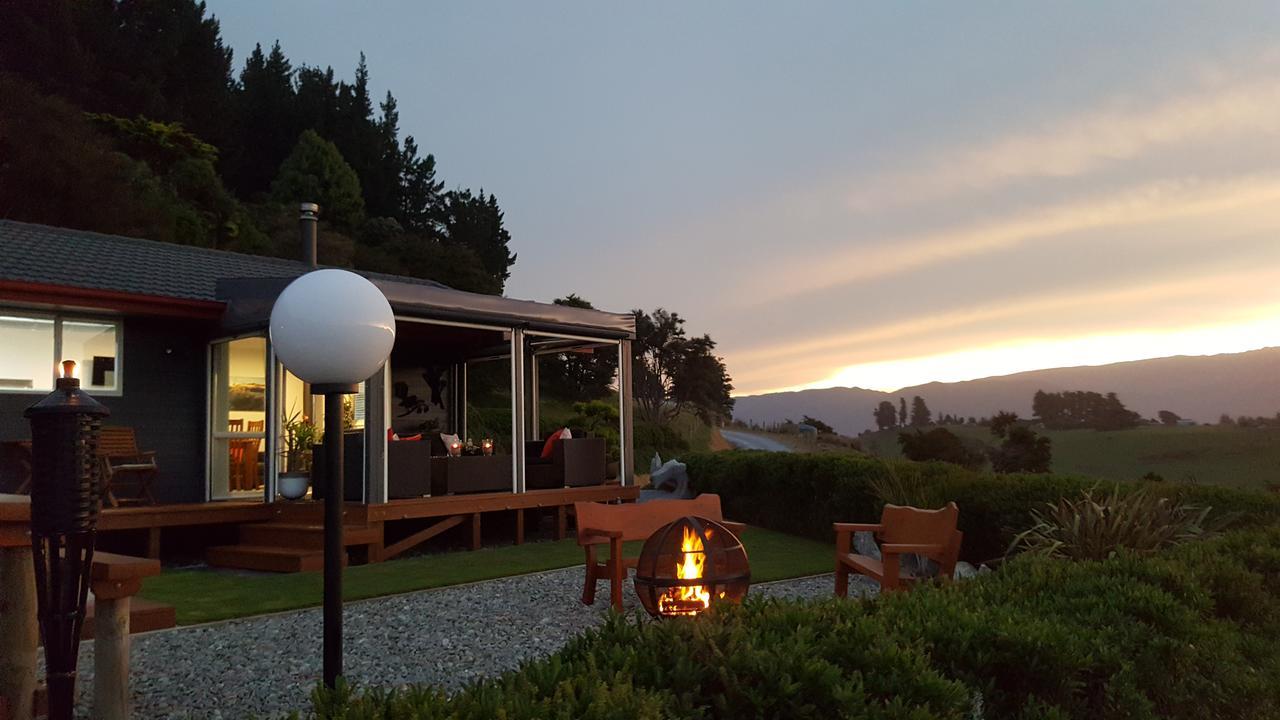 Rocky Ridge Cottage ทาคาคา ภายนอก รูปภาพ
