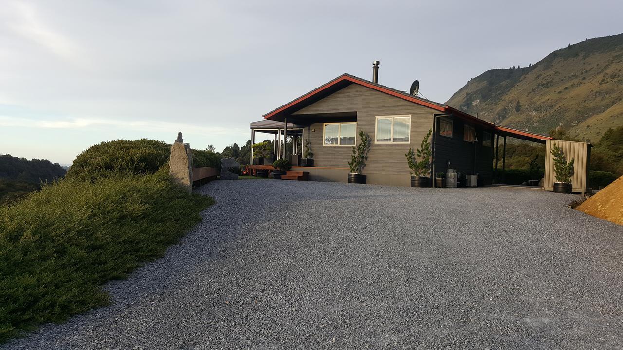 Rocky Ridge Cottage ทาคาคา ภายนอก รูปภาพ